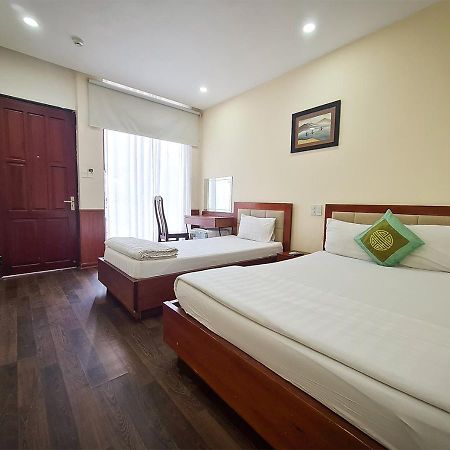 Quan Quan Hotel Дананг Экстерьер фото