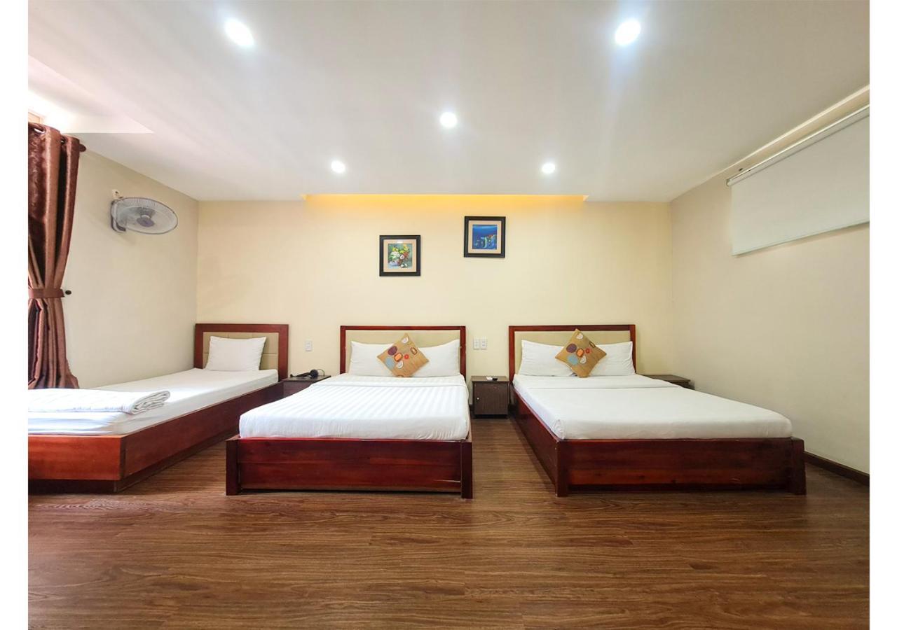 Quan Quan Hotel Дананг Экстерьер фото