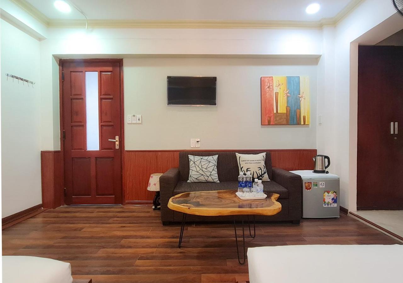 Quan Quan Hotel Дананг Экстерьер фото
