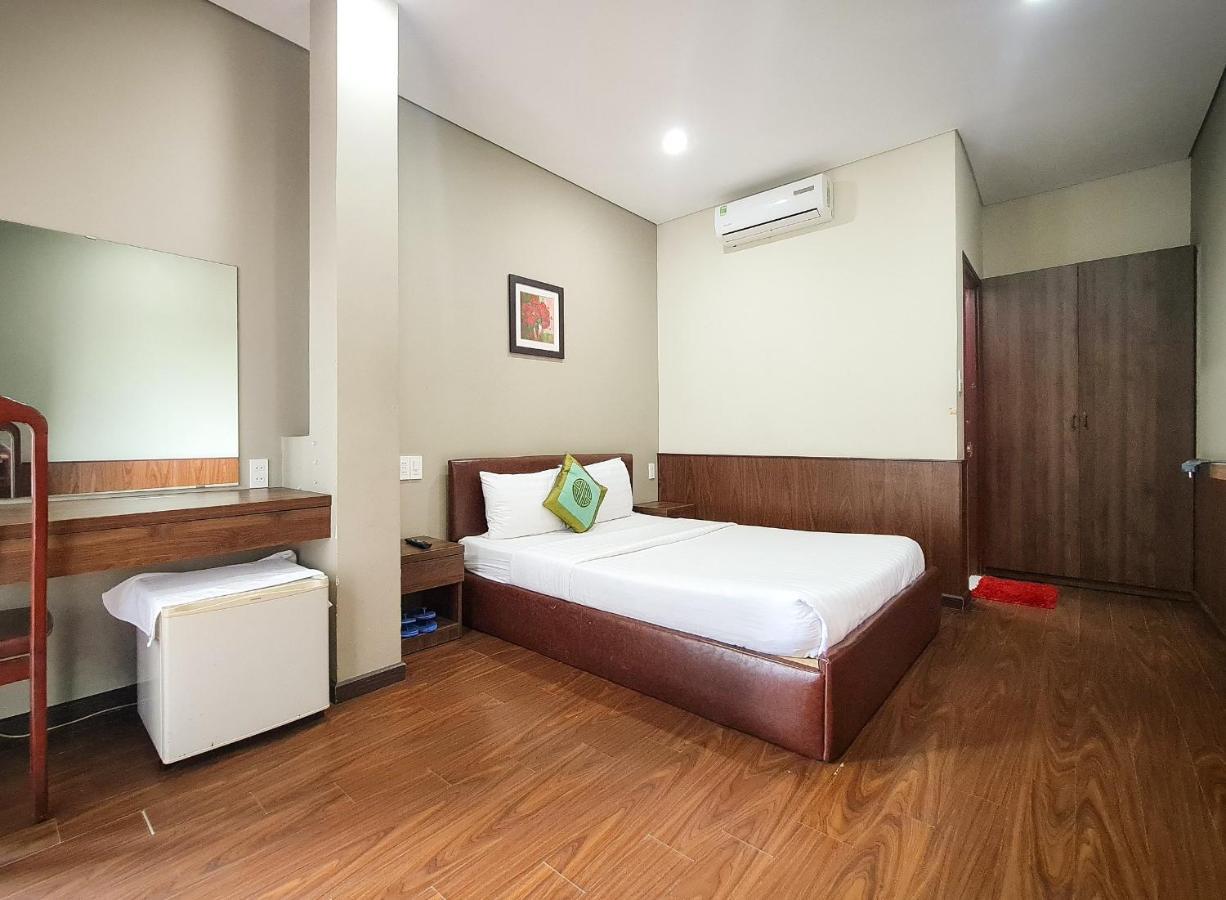 Quan Quan Hotel Дананг Экстерьер фото