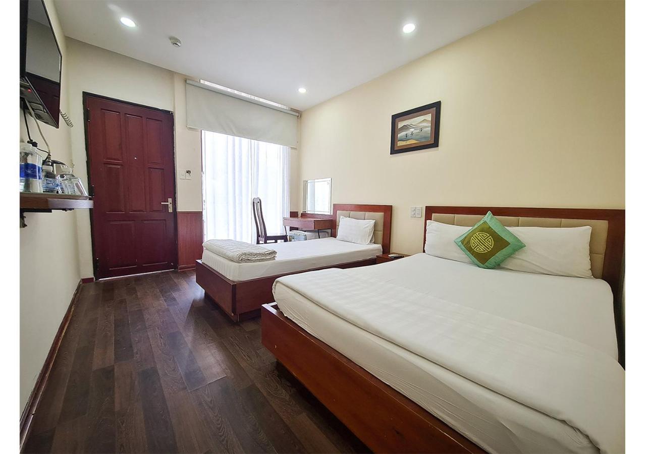 Quan Quan Hotel Дананг Экстерьер фото