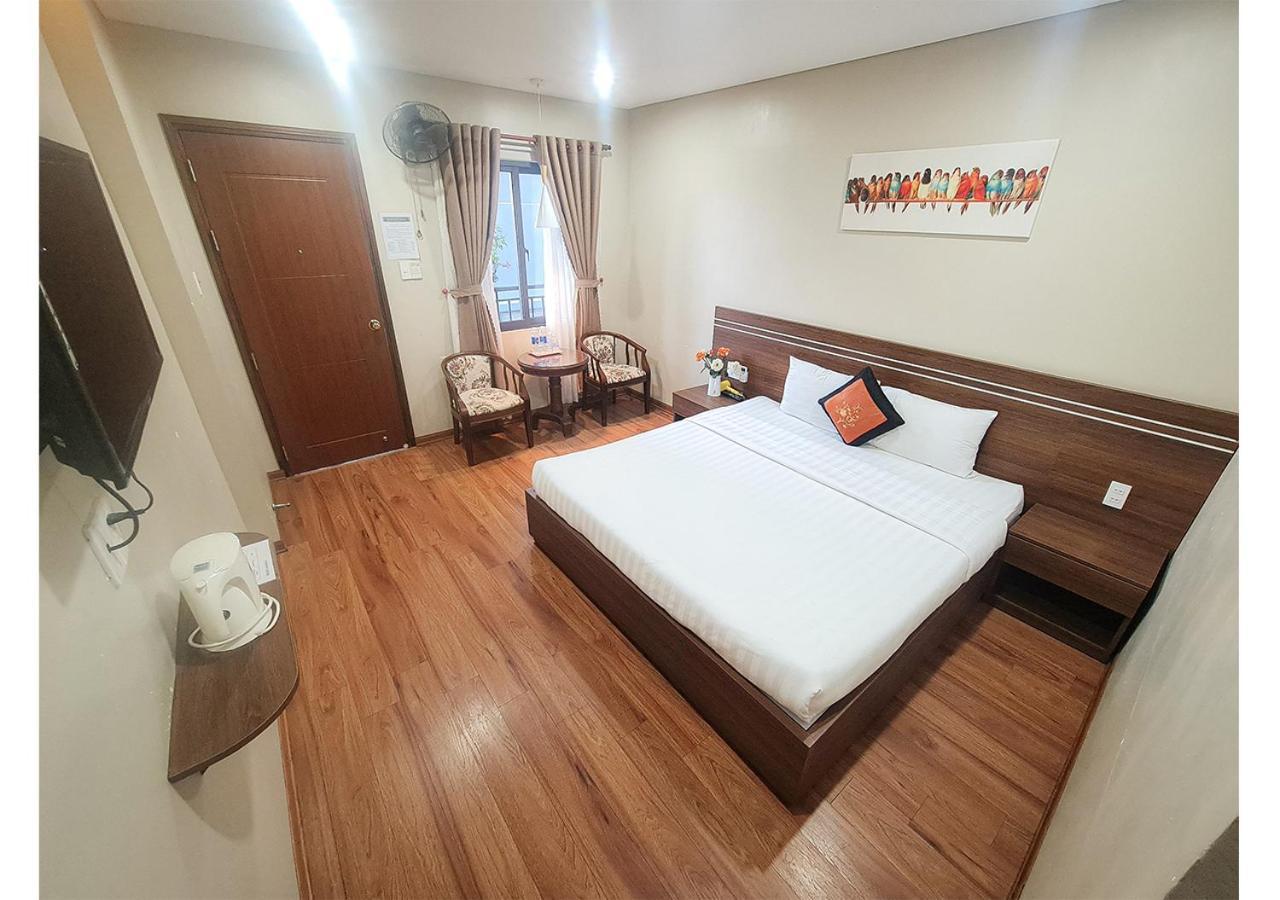 Quan Quan Hotel Дананг Экстерьер фото