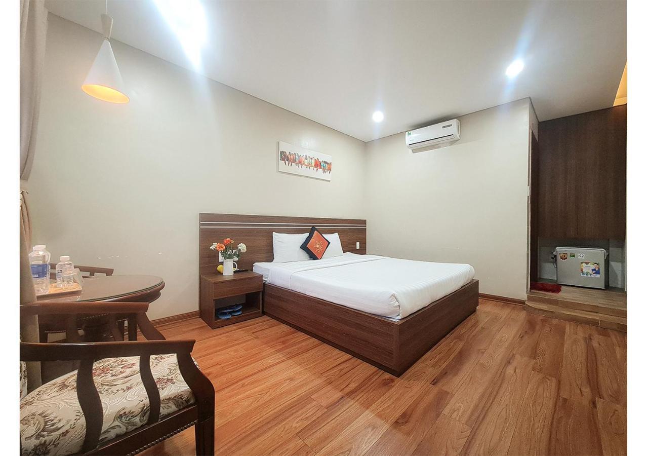 Quan Quan Hotel Дананг Экстерьер фото