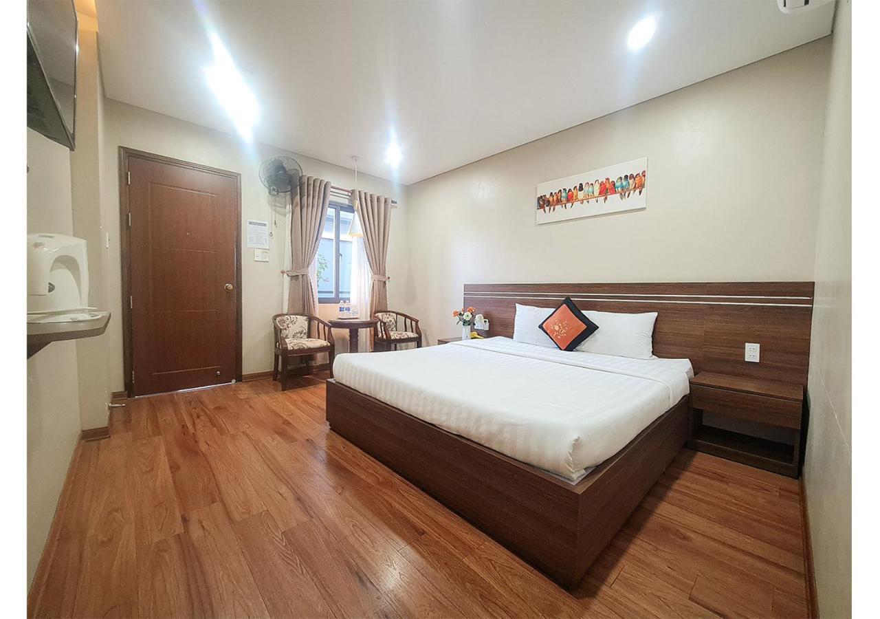 Quan Quan Hotel Дананг Экстерьер фото