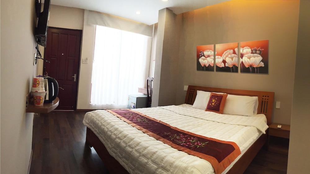 Quan Quan Hotel Дананг Экстерьер фото