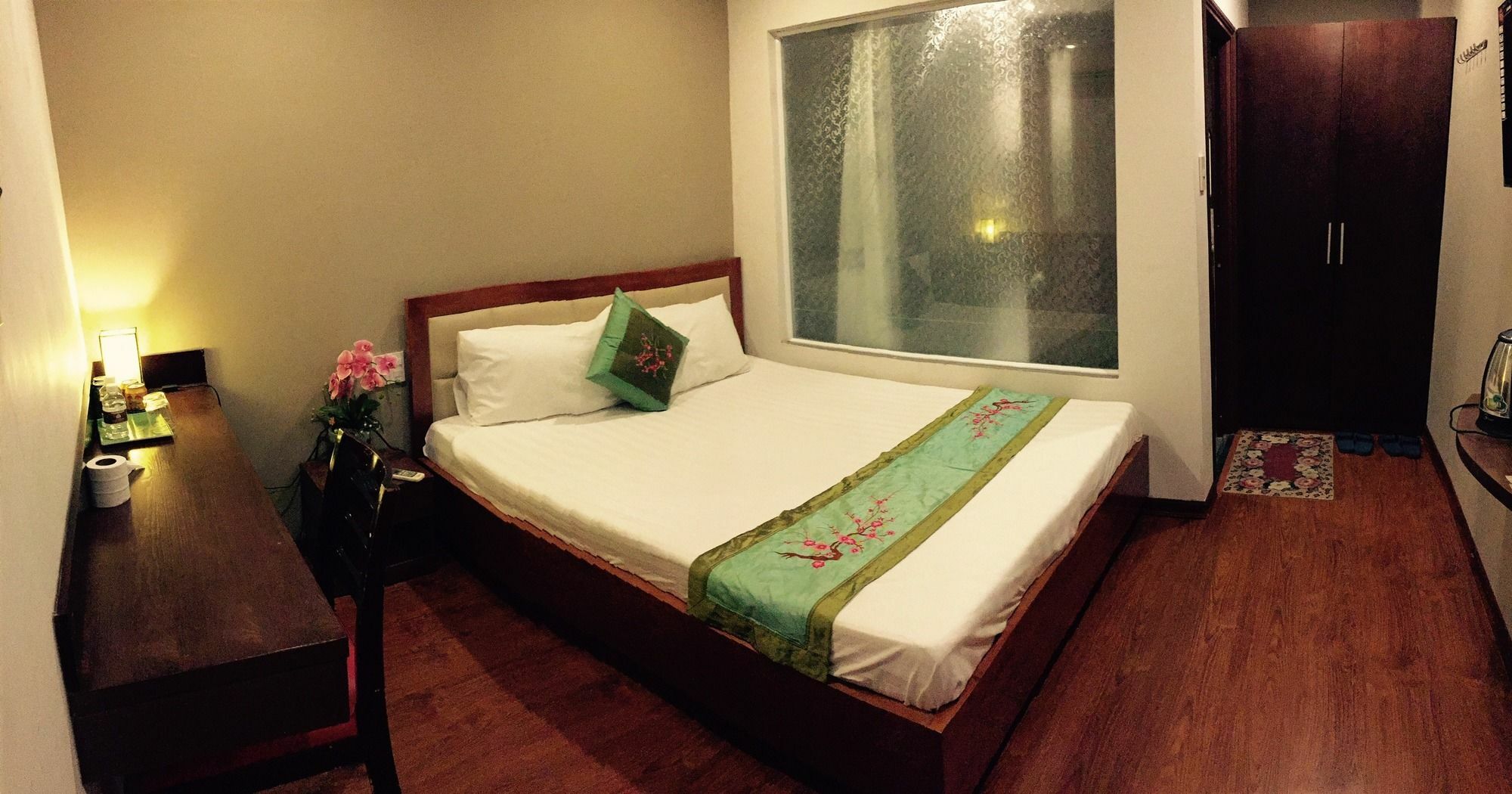 Quan Quan Hotel Дананг Экстерьер фото